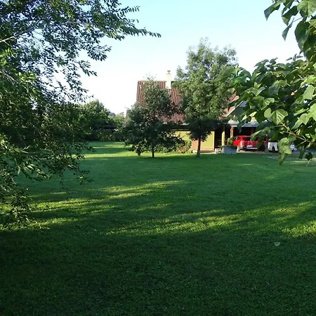 Pod Vápenkami Appartamento Skalica