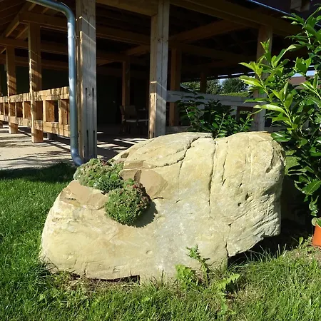 Pod Vápenkami Apartamento Skalica