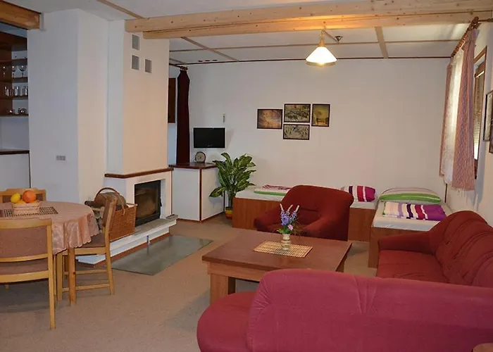 Pod Vapenkami Διαμέρισμα Skalica